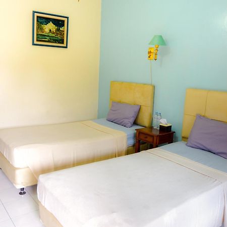 Hotel Tulips Yogyakarta Exterior foto