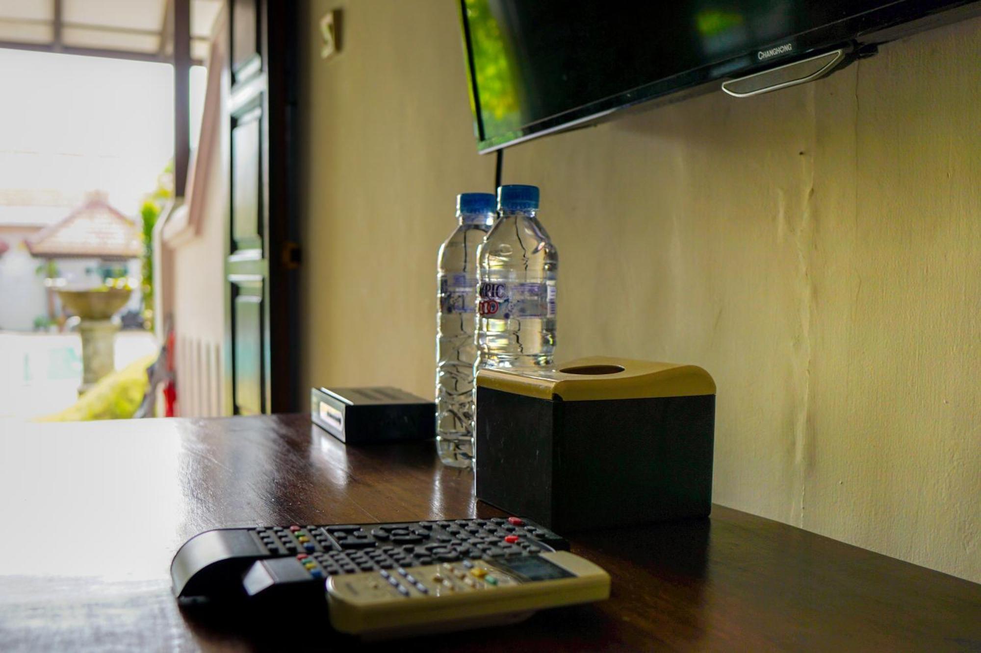 Hotel Tulips Yogyakarta Habitación foto